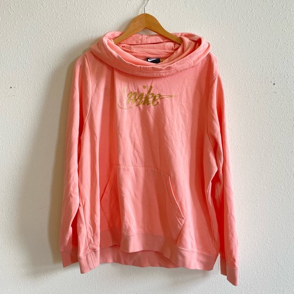 Nike Tops - NIKE sweatshirt